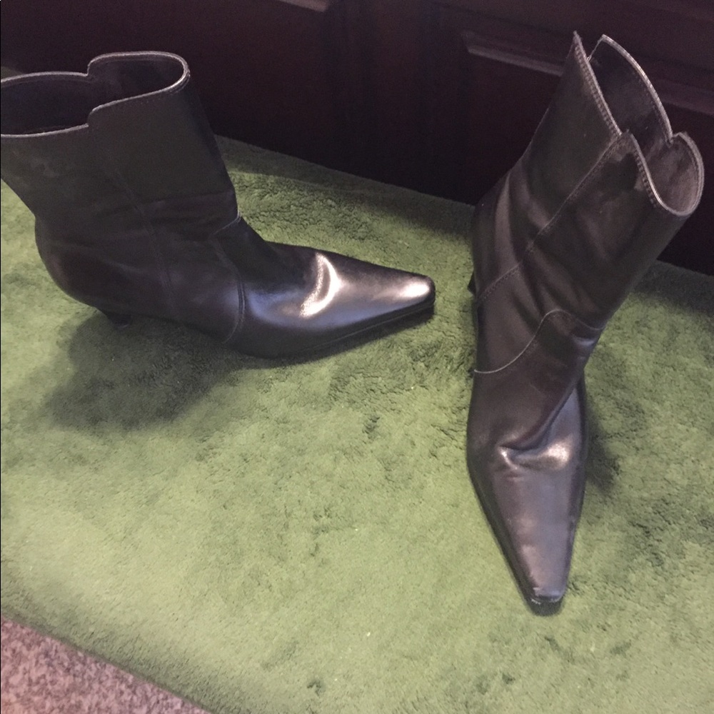 Unisa Black Booties